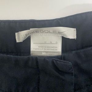 Nikes women dry fit golf shorts